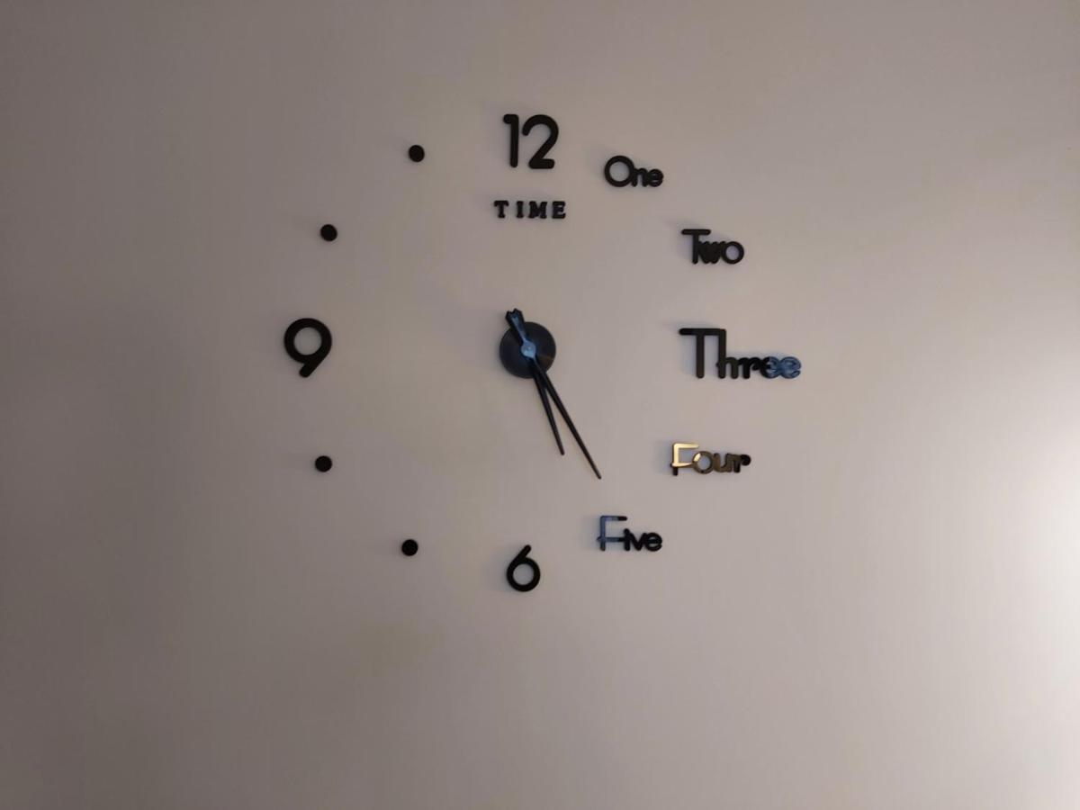One Bedroom Flat, Very Close To Town Center. オーバン エクステリア 写真